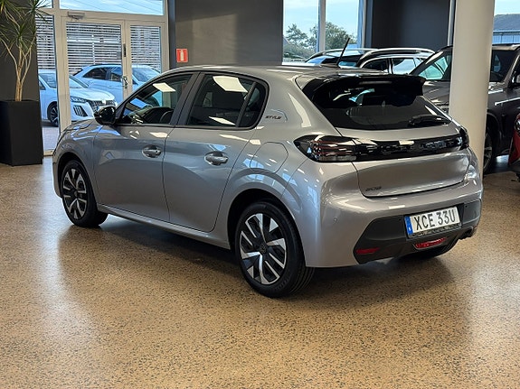 Peugeot 208 4 of 20