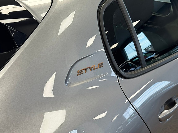Peugeot 208 7 of 20
