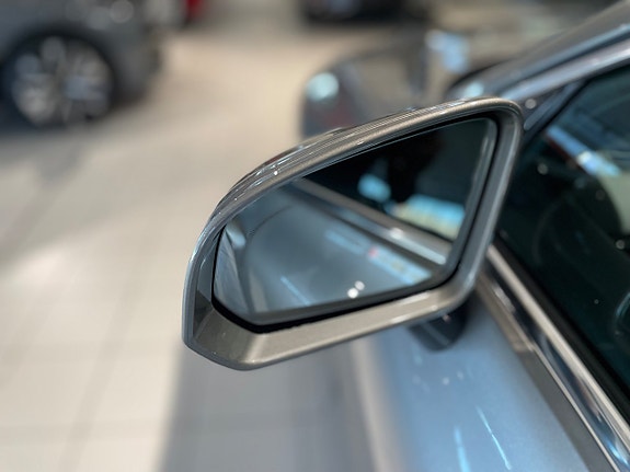Volvo V60 11 of 25