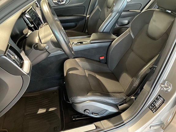 Volvo V60 16 of 25