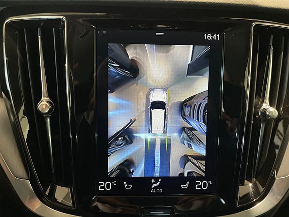 Volvo V60 22 of 25
