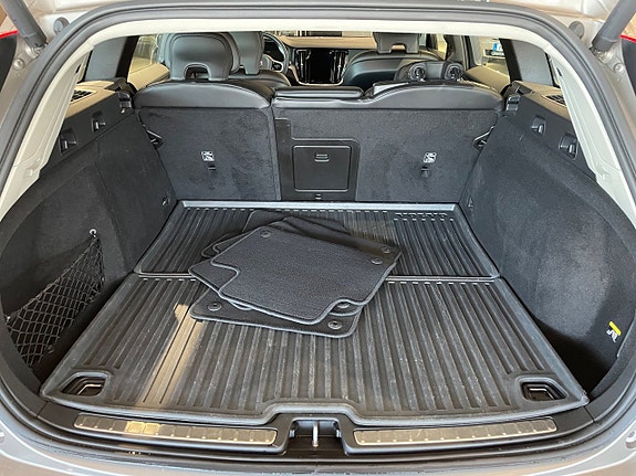 Volvo V60 23 of 25