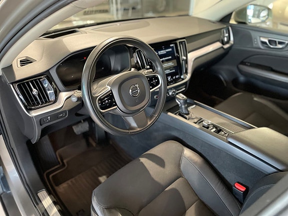 Volvo V60 15 of 25
