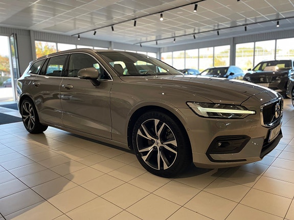 Volvo V60 3 of 25