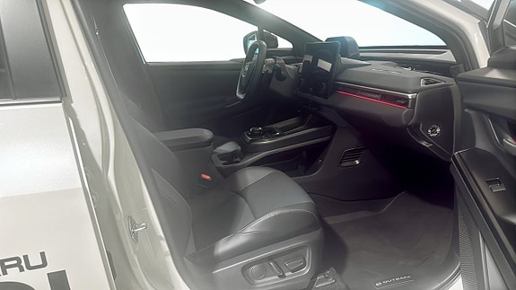 Subaru E-Outback 3 of 9