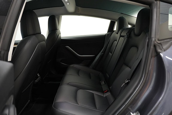 Tesla Model 3 20 of 23