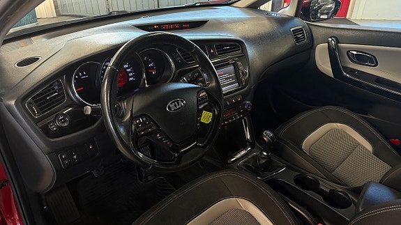 Kia Ceed 11 of 23