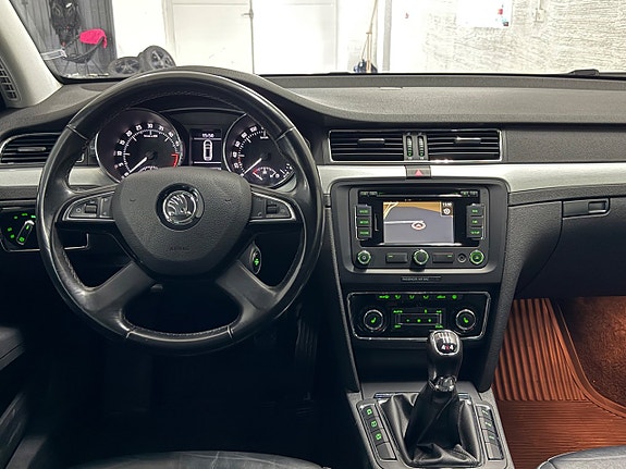 Skoda Superb 14 of 24