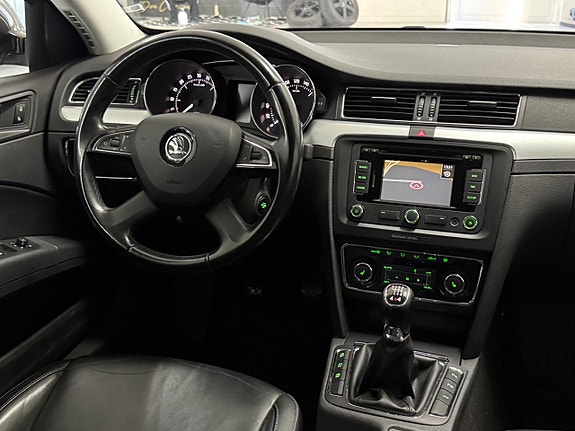 Skoda Superb 15 of 24