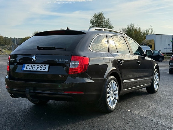 Skoda Superb 9 of 24