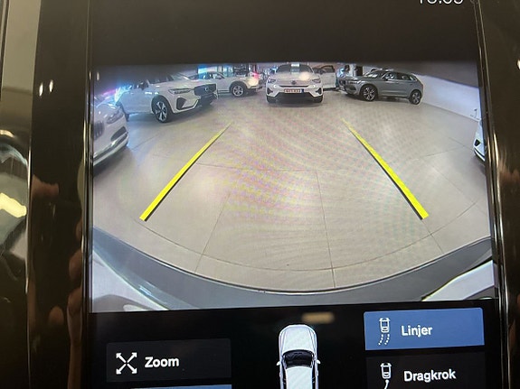 Volvo XC60 12 of 12