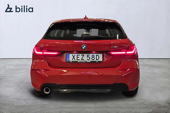 BMW 118i 4 of 18