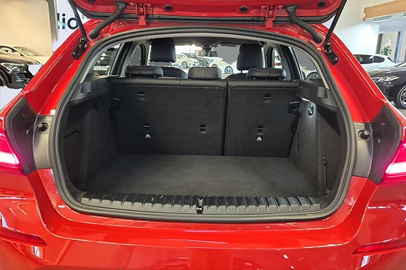 BMW 118i 10 of 18