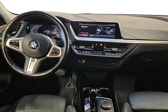 BMW 118i 8 of 18