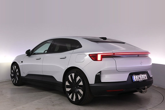 Polestar 4 4 of 27