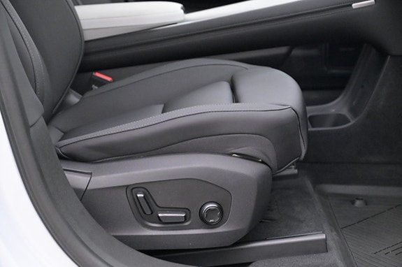 Polestar 4 16 of 27