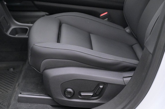 Polestar 4 14 of 27