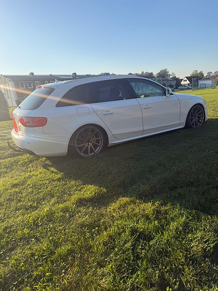 Audi A4 4 of 11