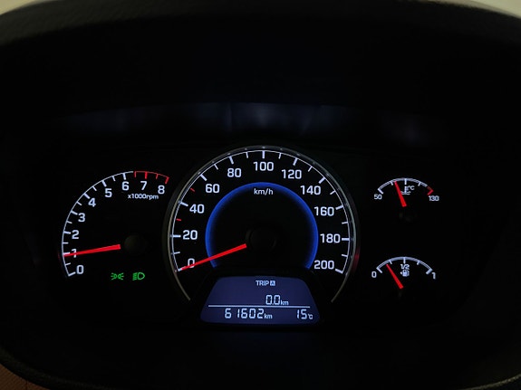 Hyundai i10 17 of 28