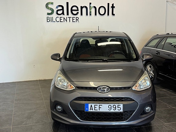 Hyundai i10 3 of 28