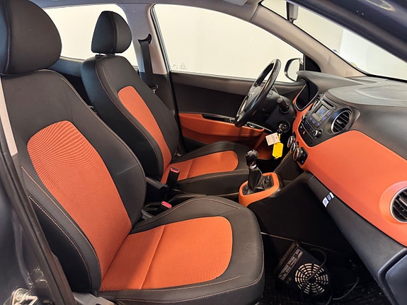 Hyundai i10 14 of 28