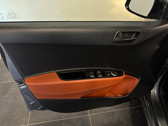 Hyundai i10 10 of 28