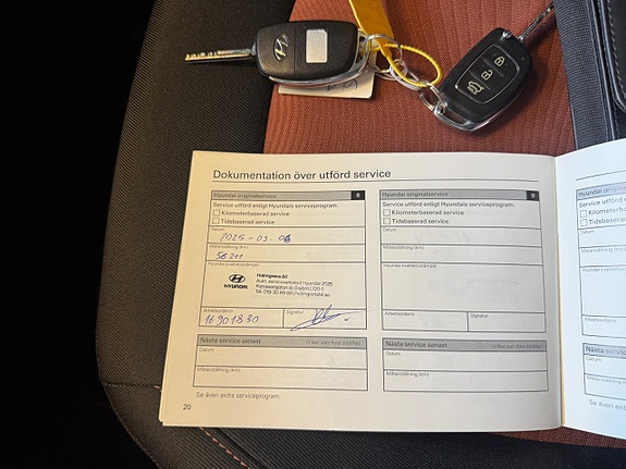 Hyundai i10 26 of 28