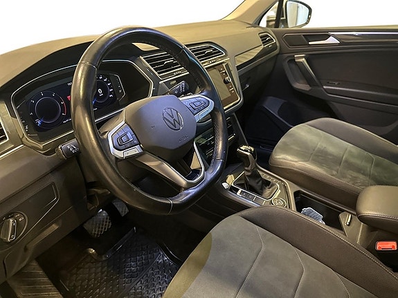 Volkswagen Tiguan 5 of 6