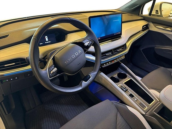 Skoda Enyaq 10 of 18