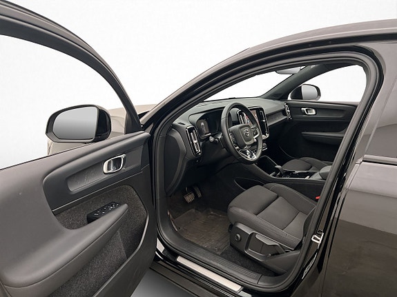 Volvo C40 12 of 30