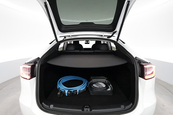 Tesla Model Y 23 of 23