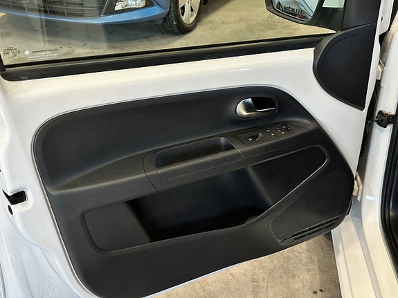 Volkswagen UP! 20 of 21