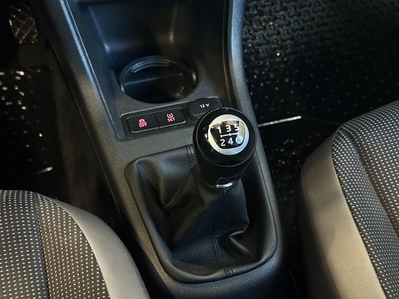Volkswagen UP! 19 of 21