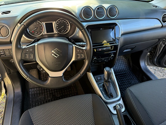 Suzuki Vitara 4 of 10