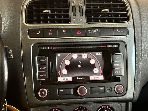 Volkswagen Polo 13 of 16