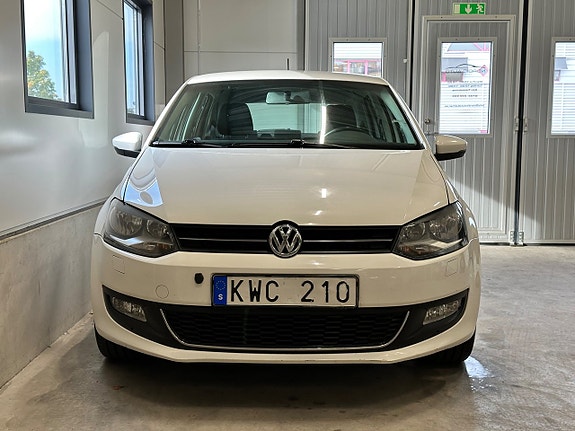 Volkswagen Polo 2 of 16