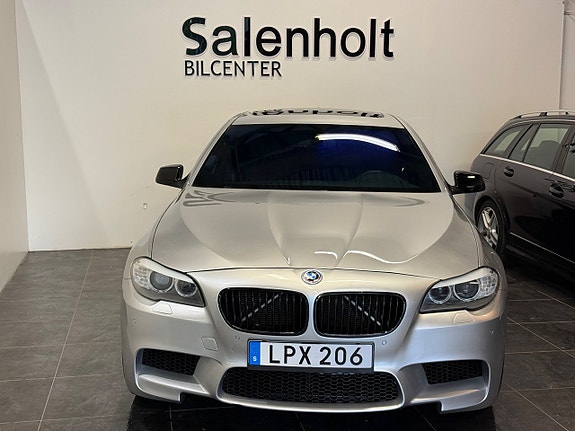 BMW 520d 3 of 8