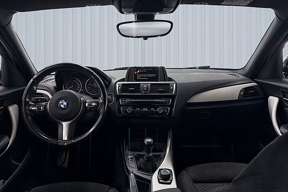 BMW 118i 9 of 18