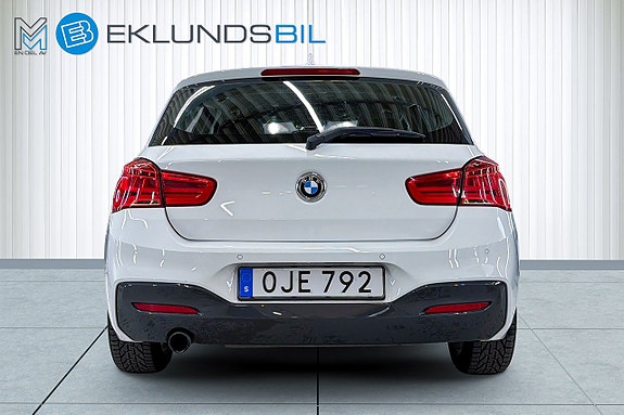 BMW 118i 4 of 18