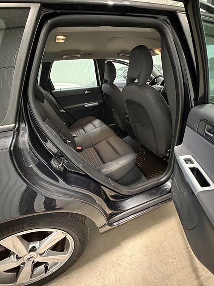 Volvo V50 8 of 10