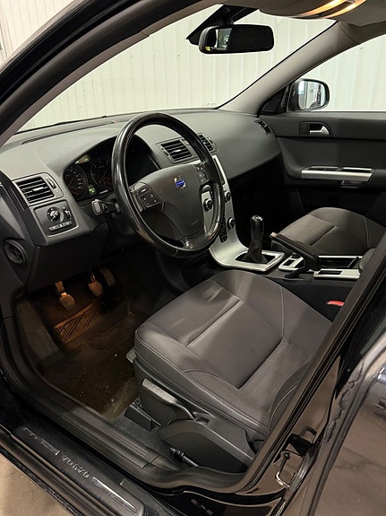 Volvo V50 5 of 10