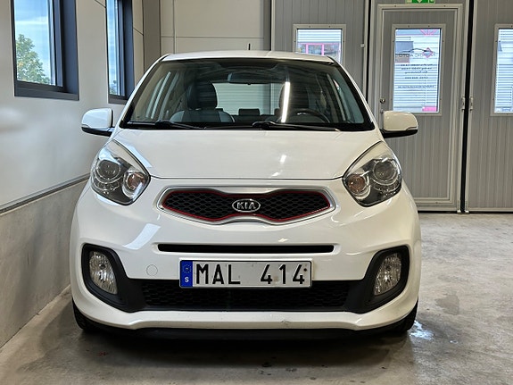 Kia Picanto 2 of 17