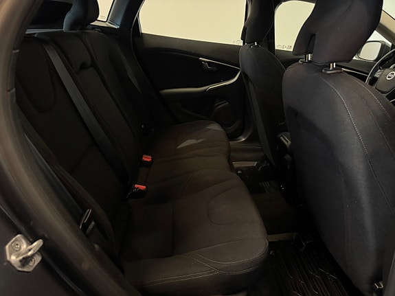 Volvo V40 24 of 25