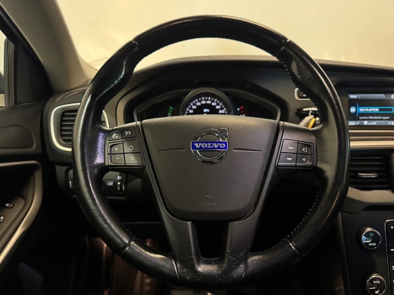 Volvo V40 16 of 25