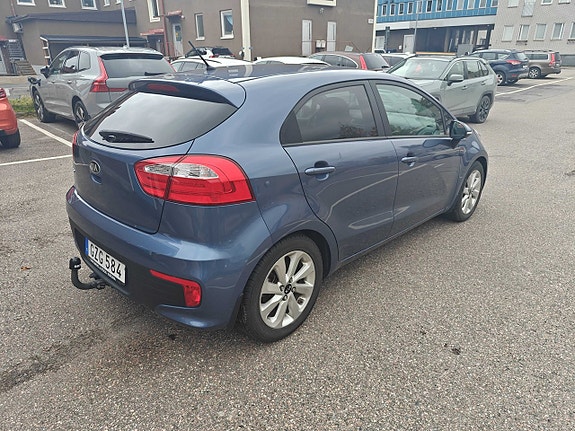 Kia Rio 5 of 6