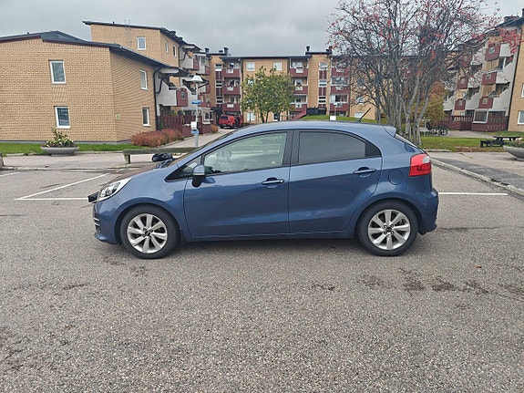Kia Rio 2 of 6