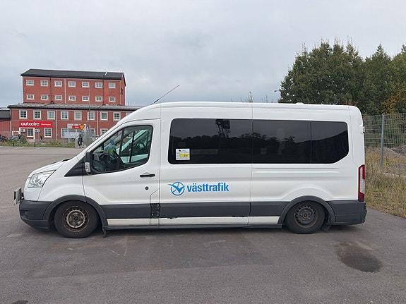 Ford Transit 2 of 6