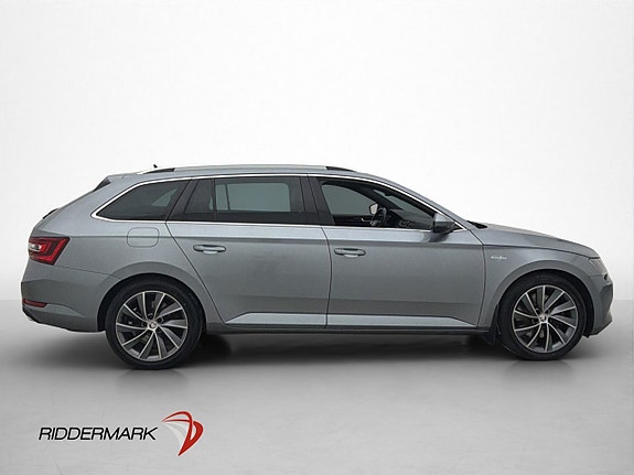Skoda Superb 9 of 30