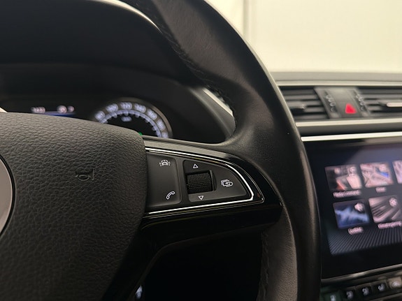 Skoda Superb 21 of 30