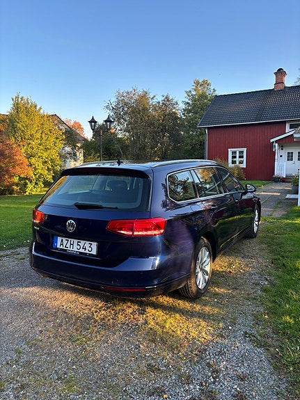 Volkswagen Passat 5 of 13